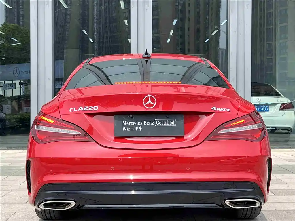 Mercedes-Benz CLA (Import) 2018 CLA 220 4MATIC фото 11