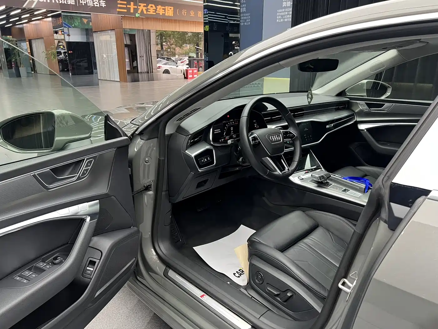 Audi A7 2023 Model 45 TFSI Premium Selection Edition фото 8