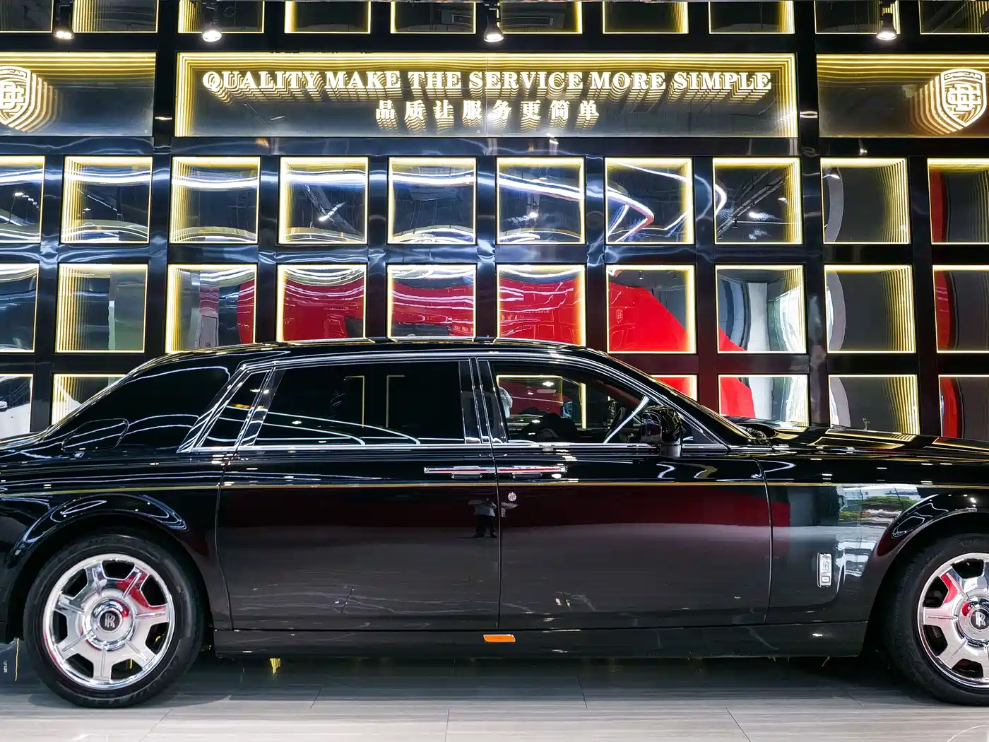 Rolls-Royce Phantom 2014 2013 6.7L Extended Wheelbase (EWB)