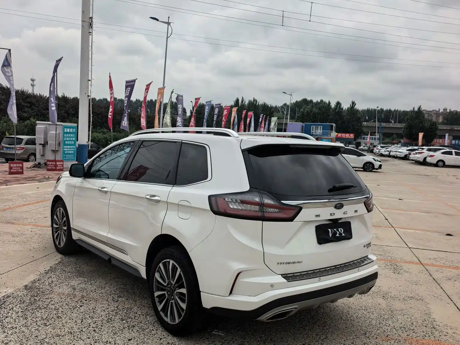 Фото 8 - Ford Edge