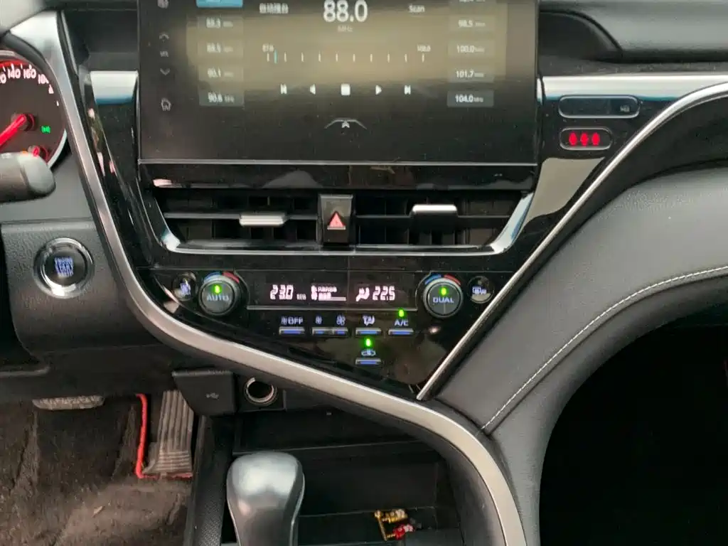 Toyota Camry 2021 2.0S Sporty Edition фото 14