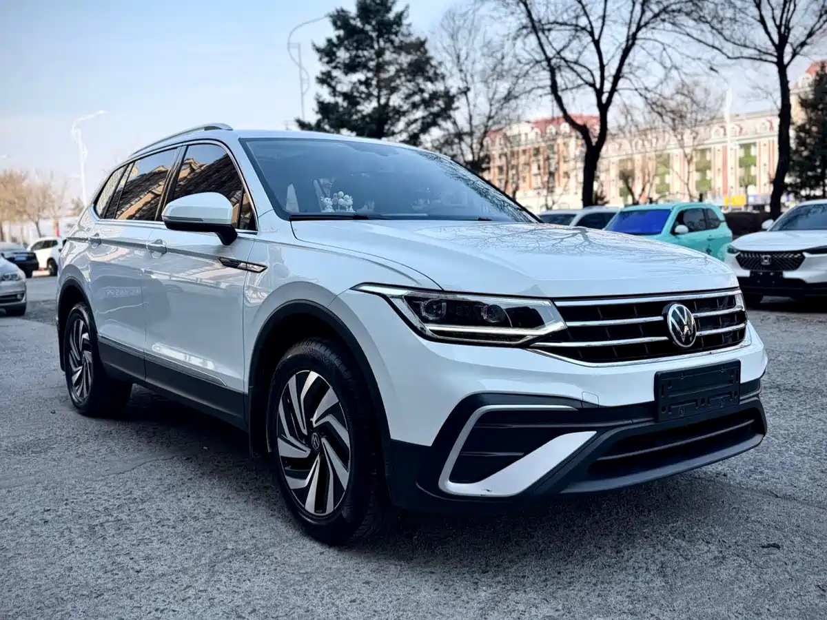 Volkswagen Tiguan L 2023 280TSI 2WD Trend Limited Edition фото 3