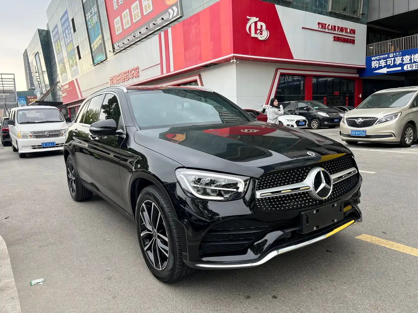 Mercedes-Benz GLC 2022 Model GLC 260 L 4MATIC Luxury Edition фото 3