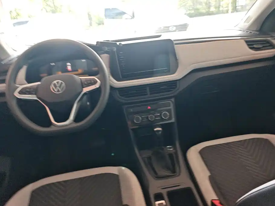 Volkswagen Tharu 2026 2026 New Sharp 1.5L Advance Edition