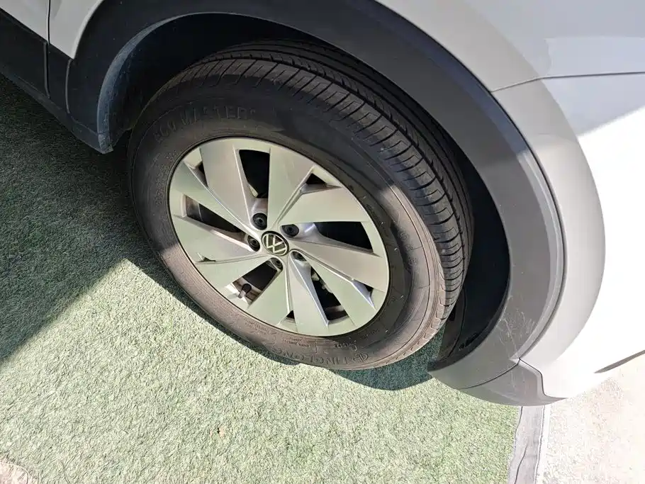 Volkswagen Tharu 2026 2026 New Sharp 1.5L Advance Edition