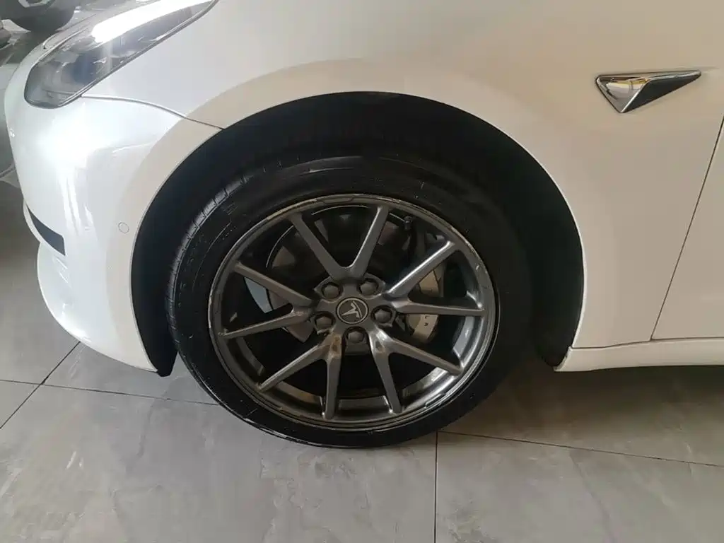 Tesla Model 3 2020 2020 Facelift Standard Range RWD Upgrade