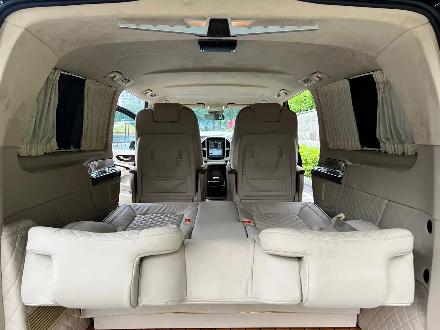 Mercedes-Benz Vito 2018 2.0T Business Edition China VI фото 19