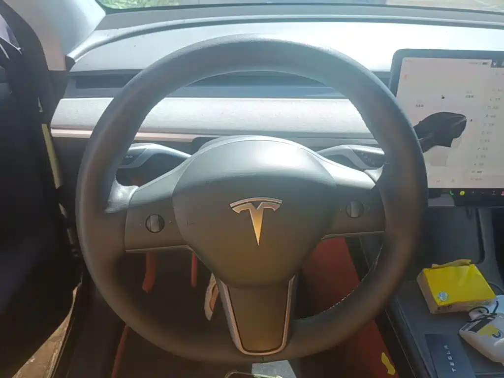 Фото 11 - Tesla Model Y