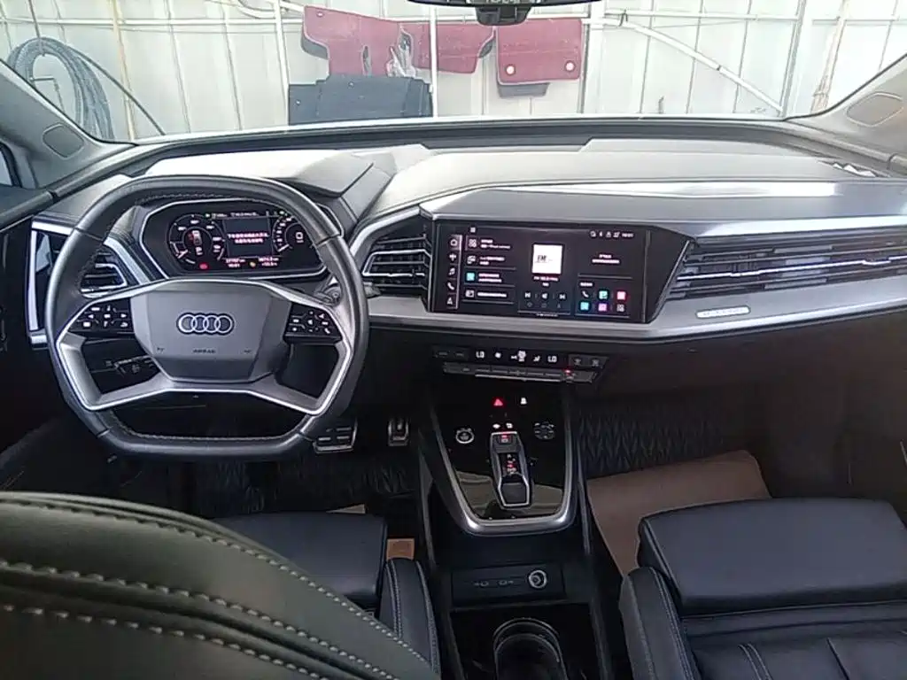 Audi Q4 e-tron 2024 2023 40 e-tron Pioneer Edition