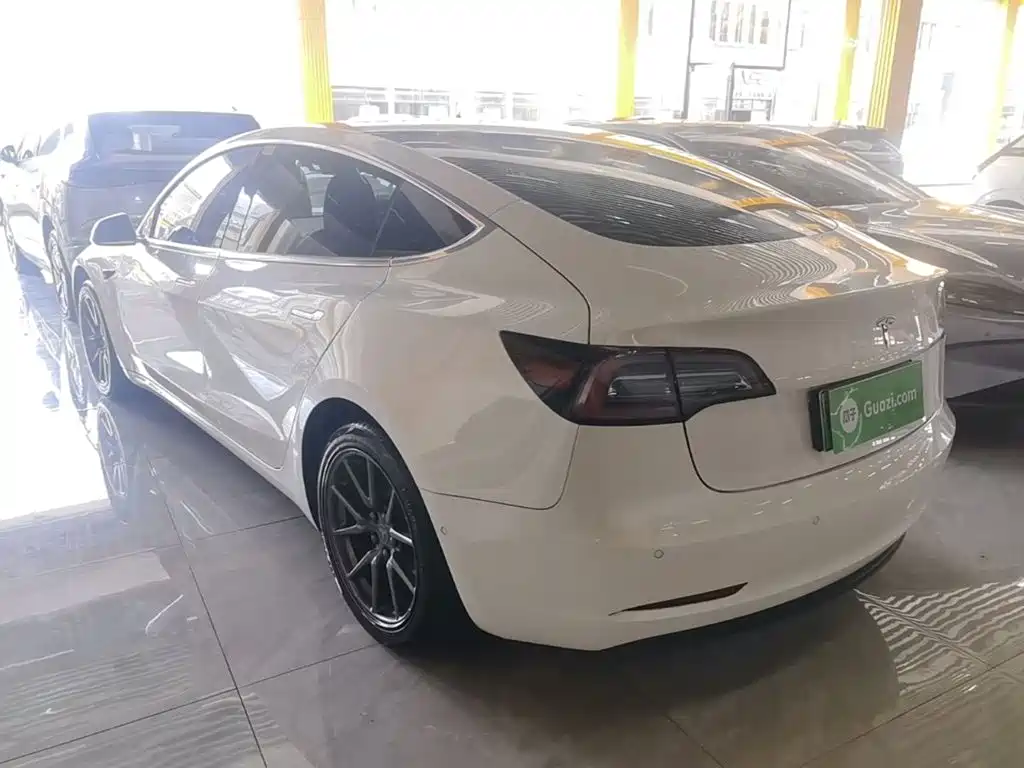 Tesla Model 3 2020 2020 Facelift Standard Range RWD Upgrade