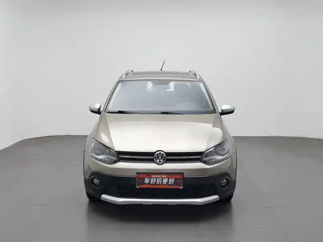 Volkswagen Polo 2014 1.6L Cross Polo Automatic — фото 3