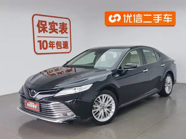 TOYOTA CAMRY
