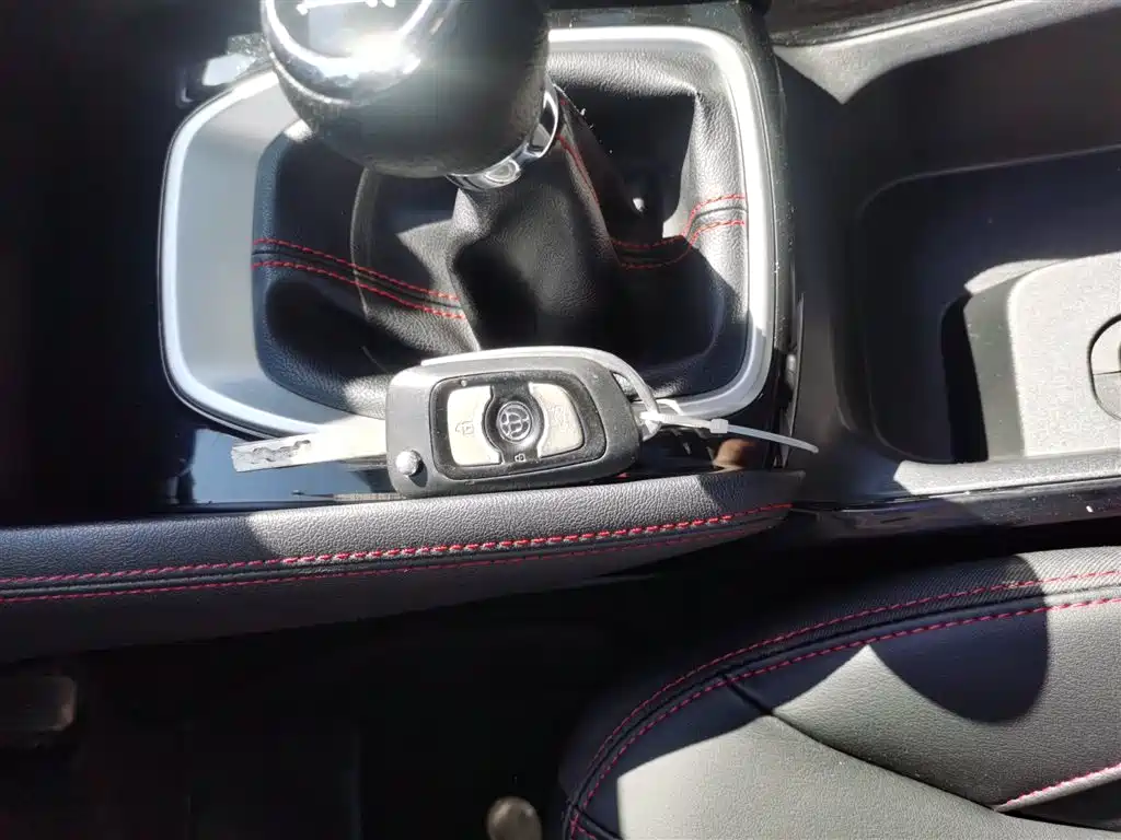 Zhonghua V3 2019 2017 1.5L Manual Comfort