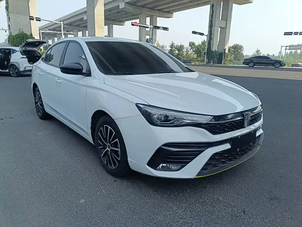Фото 4 - Roewe i5