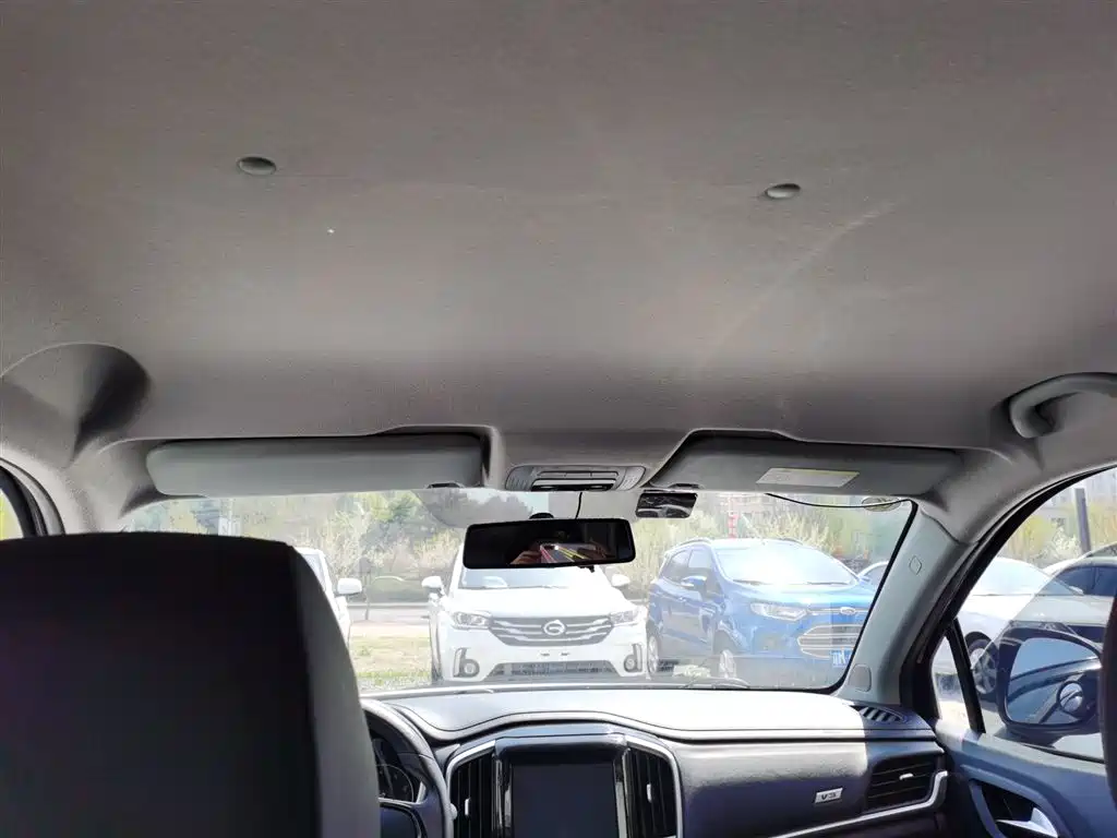 Zhonghua V3 2019 2017 1.5L Manual Comfort