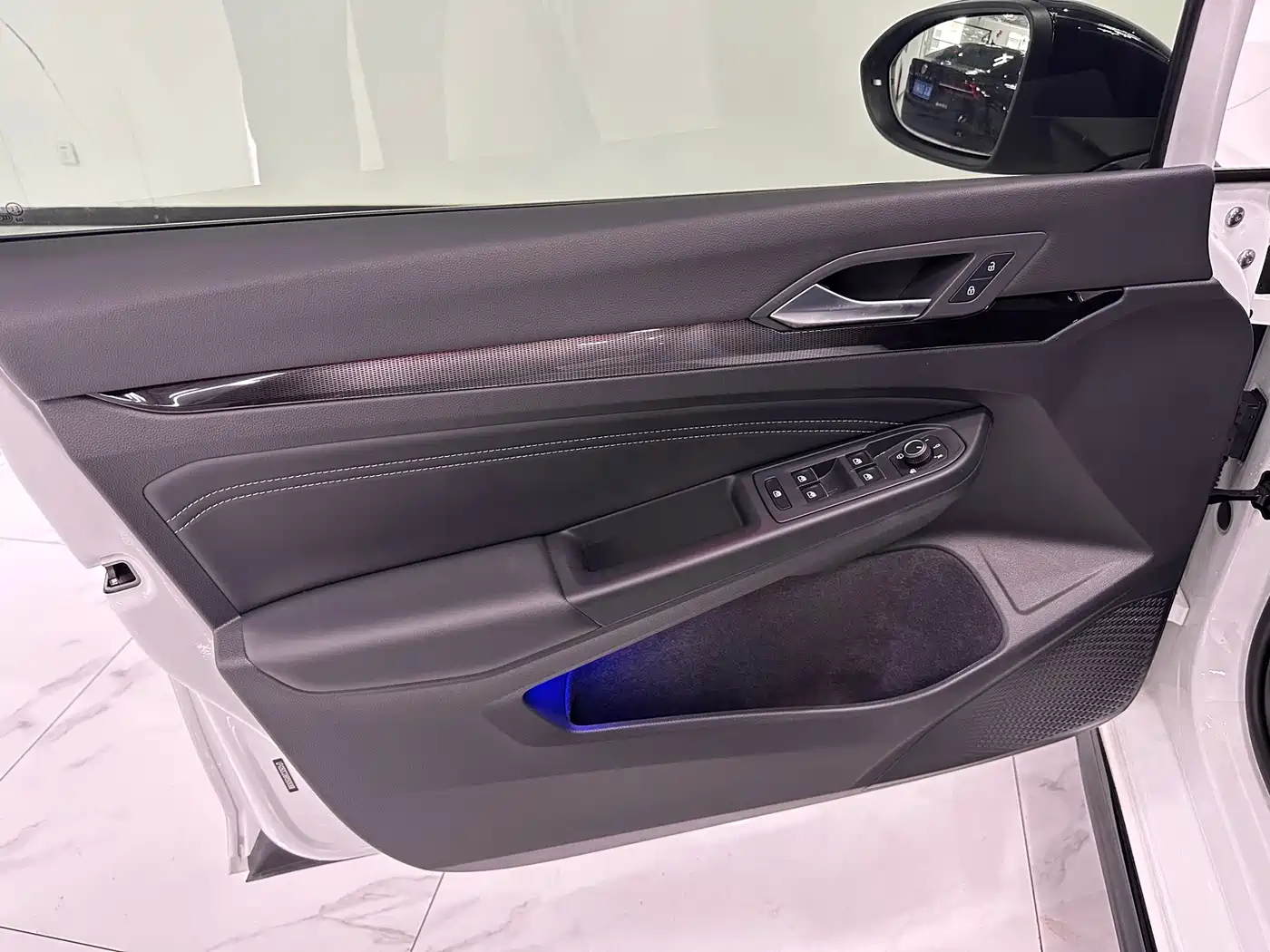 Volkswagen Golf 2023 Facelift 280TSI DSG R-Line Lite фото 4