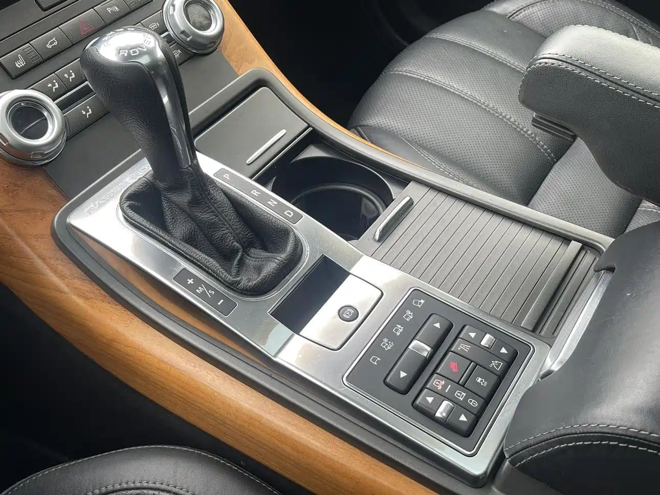 Фото 17 - Land Rover Range Rover Sport