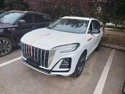 Hongqi HS3