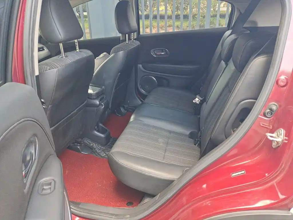 Photo 17 - Honda Vezel