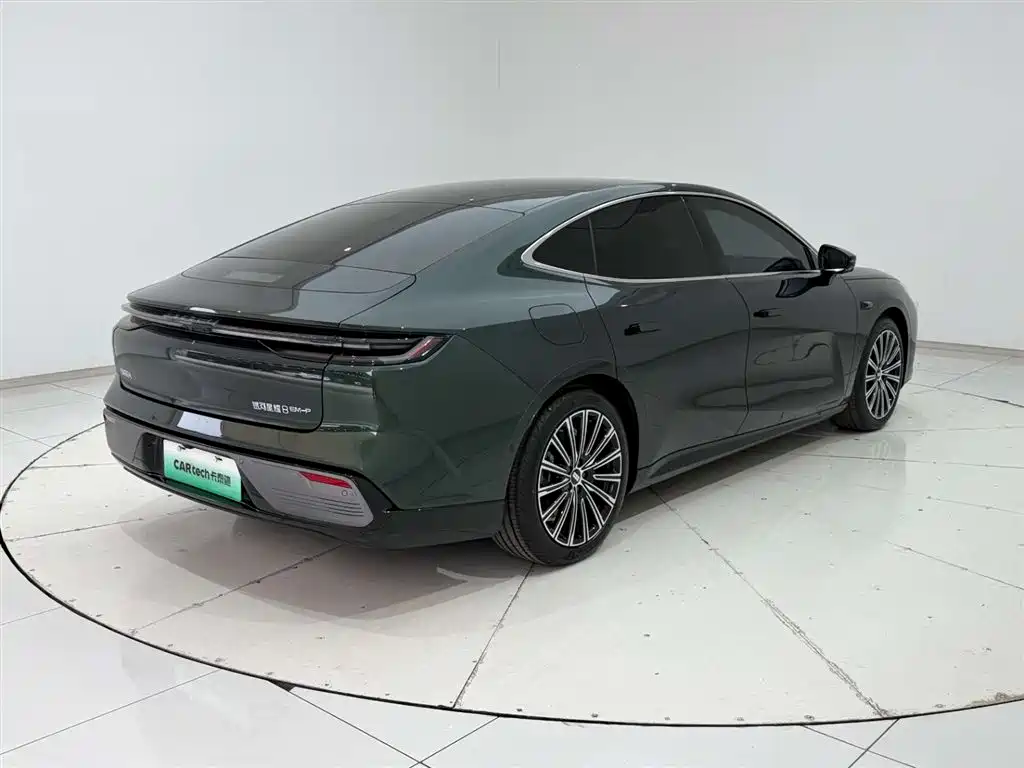 GEELY GALAXY GALAXY SPARKLE 8