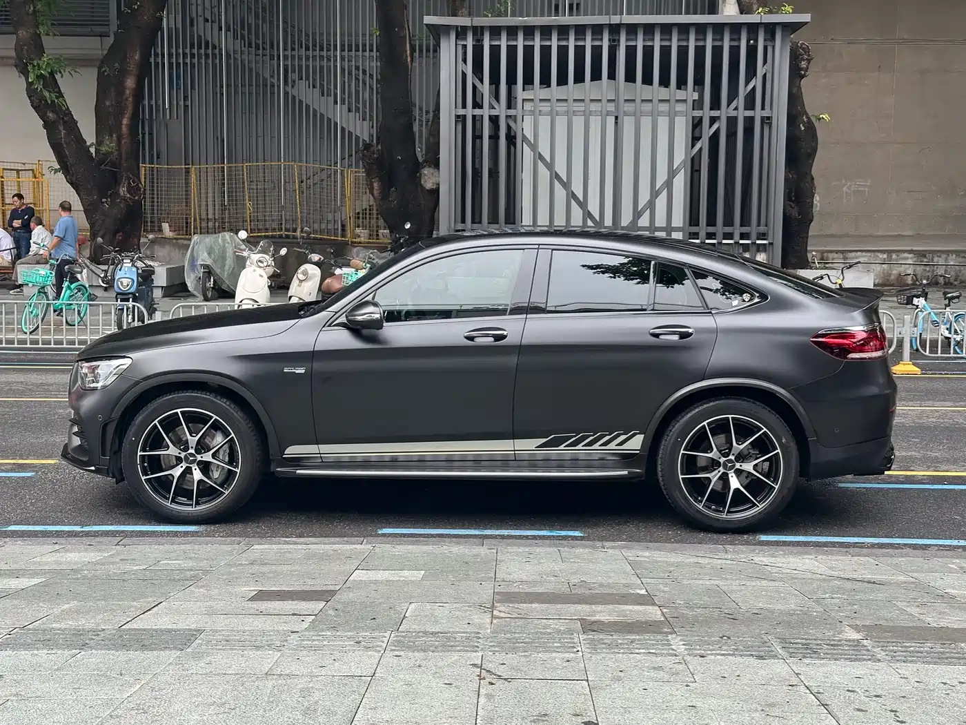 Mercedes-Benz GLC Coupe AMG 2022 AMG GLC 43 4MATIC Coupe SUV фото 3