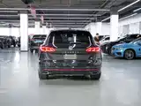 Фото 5 - Volkswagen Touareg