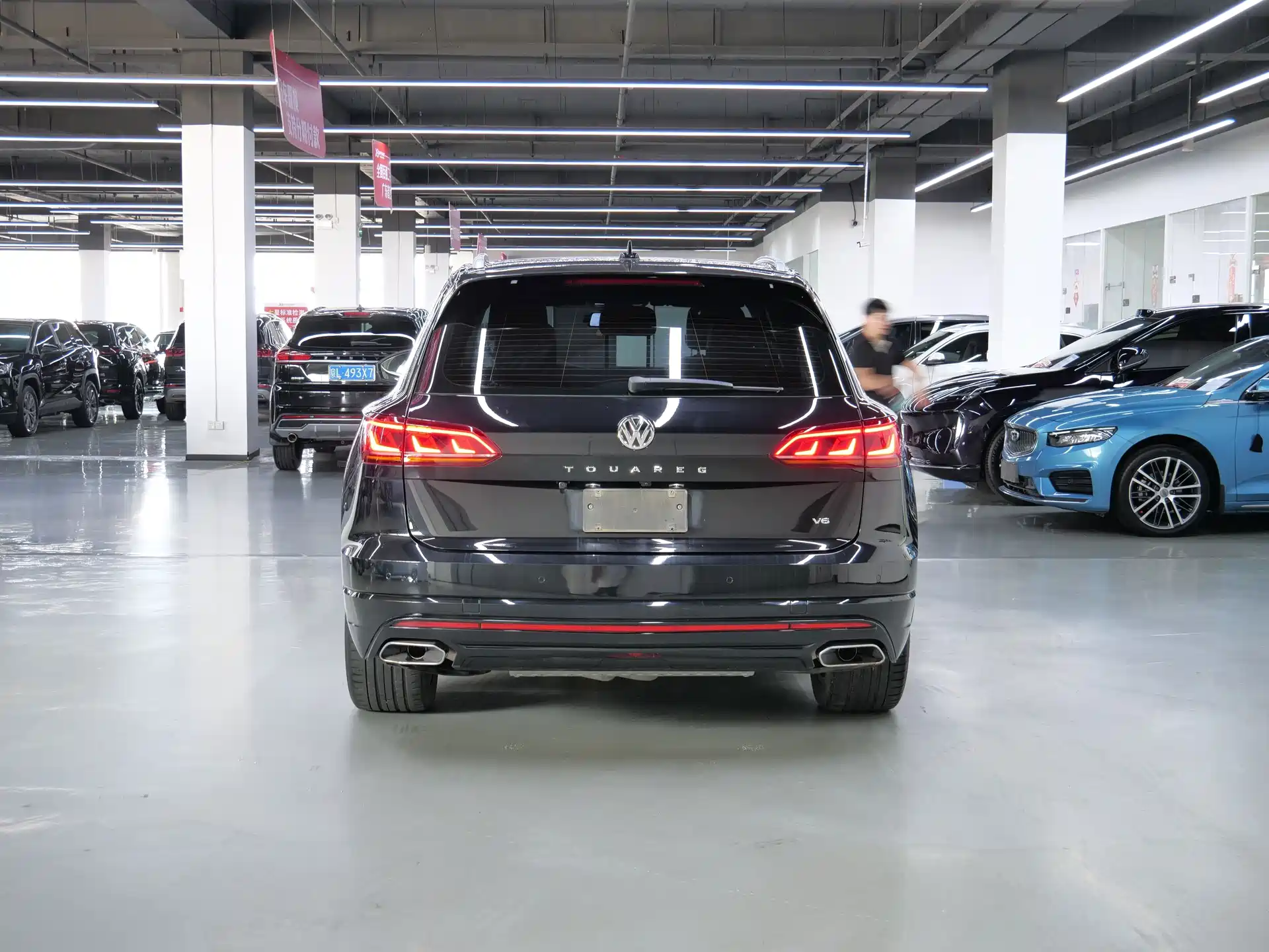 Фото 5 - Volkswagen Touareg