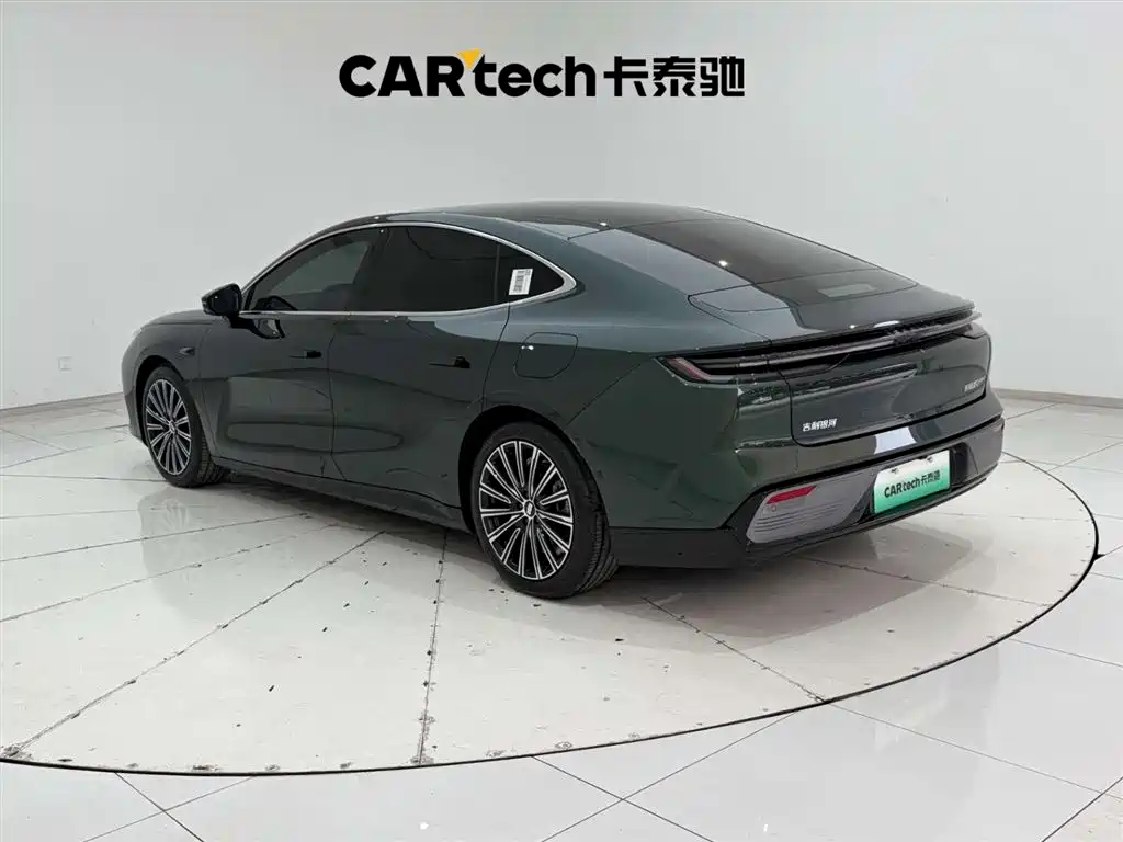 GEELY GALAXY GALAXY SPARKLE 8