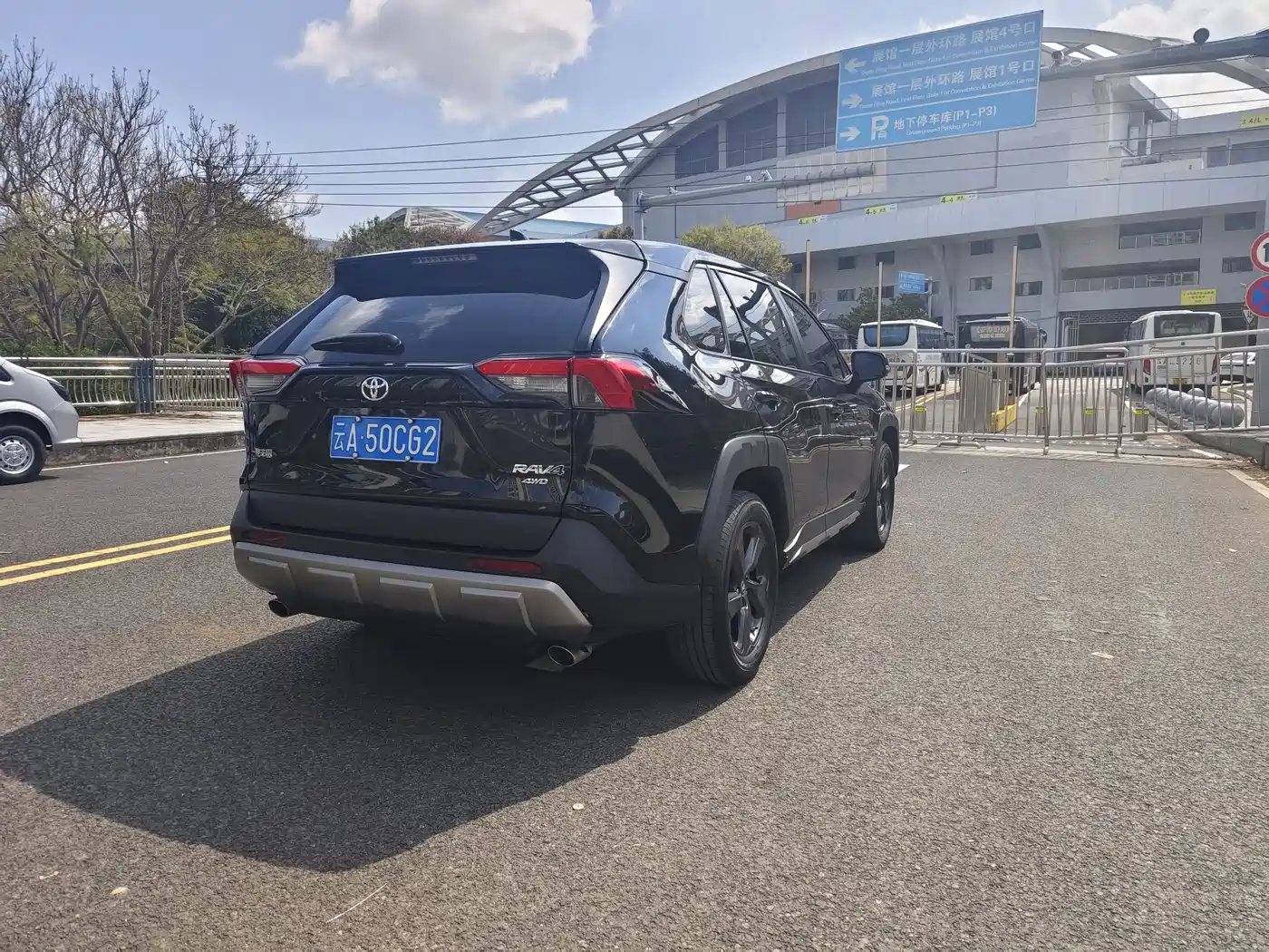 Toyota RAV4 Rongfang 2022 2.0L CVT 4WD Trend Plus Edition фото 8