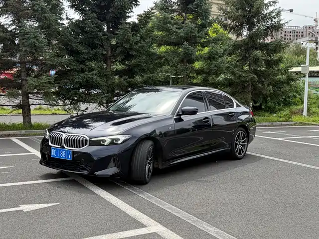 BMW 3 320i, M Спорт-пакет