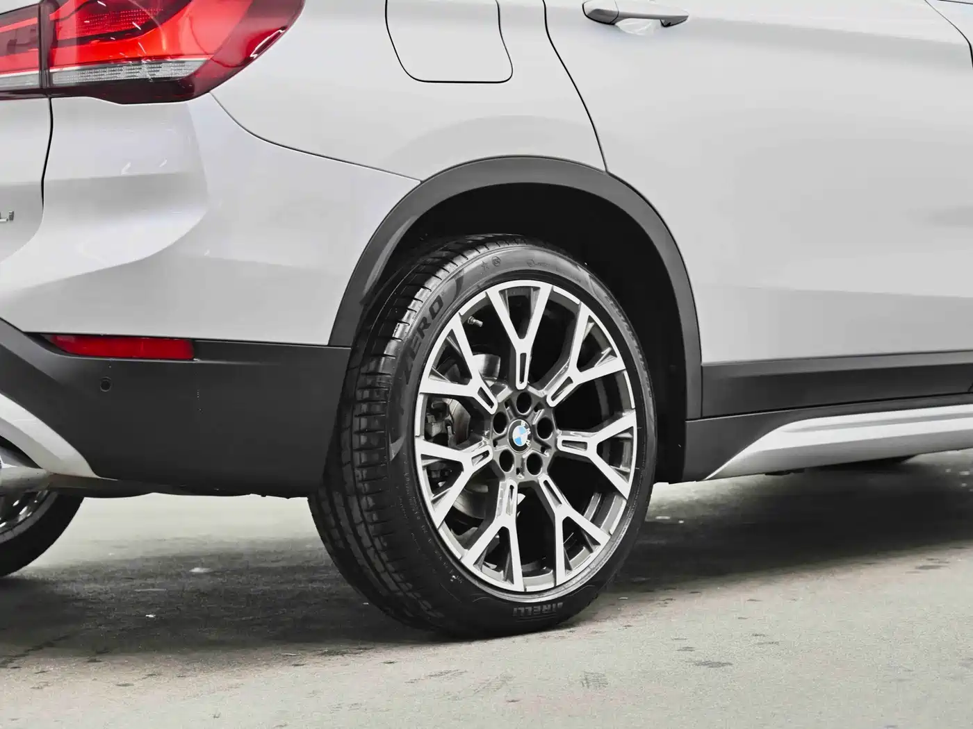 BMW X1 2022 xDrive25Li Premium фото 7