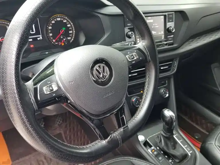 Volkswagen Tharu, миниатюра 10