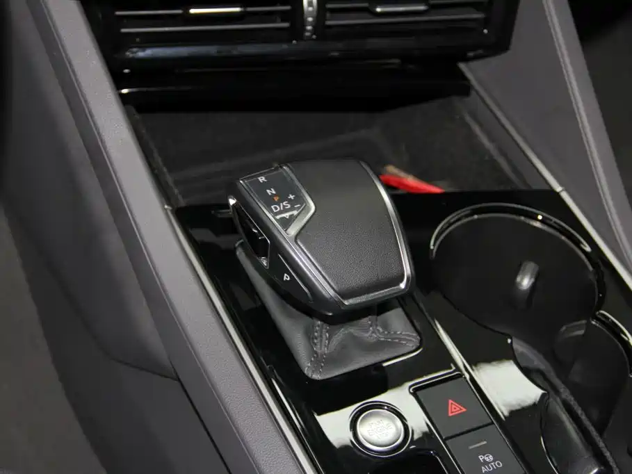 Photo 25 - Volkswagen Touareg