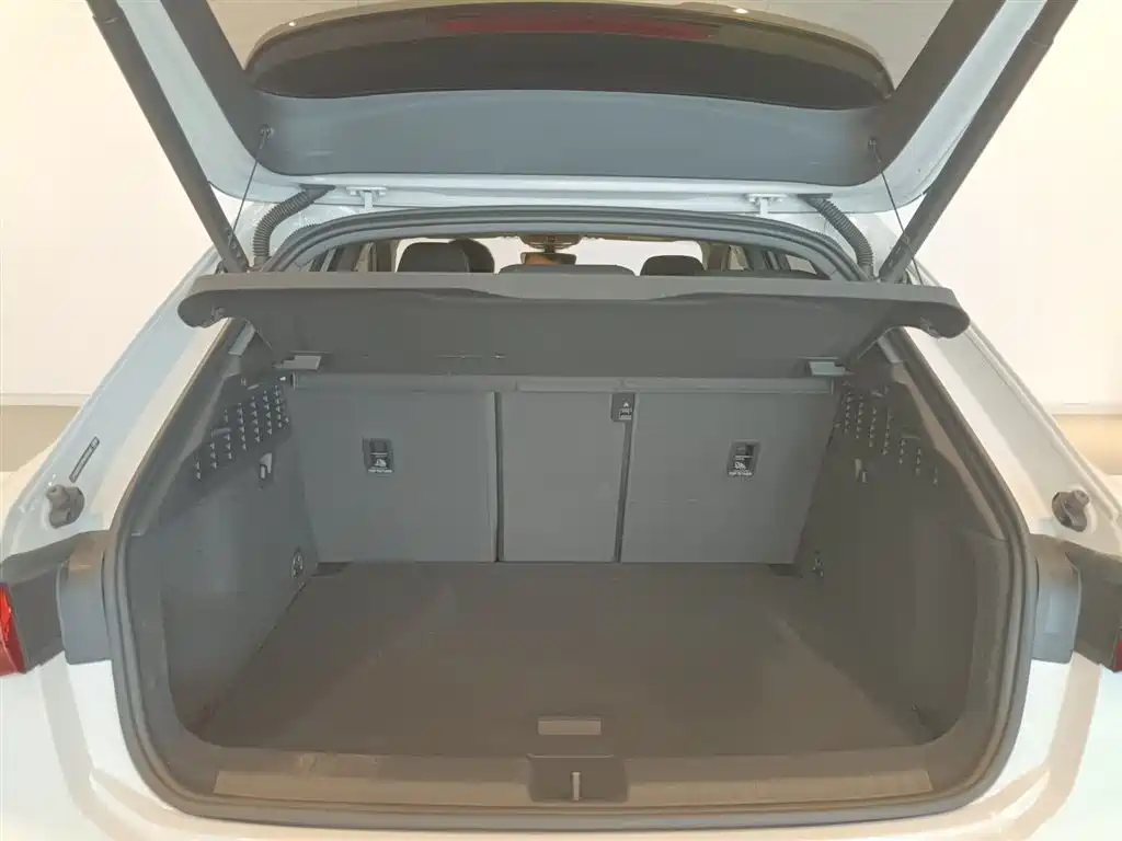 Audi A3 2024 Model Sportback 35 TFSI Fashion Sport фото 9