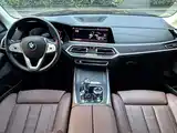 Photo 11 - BMW X7