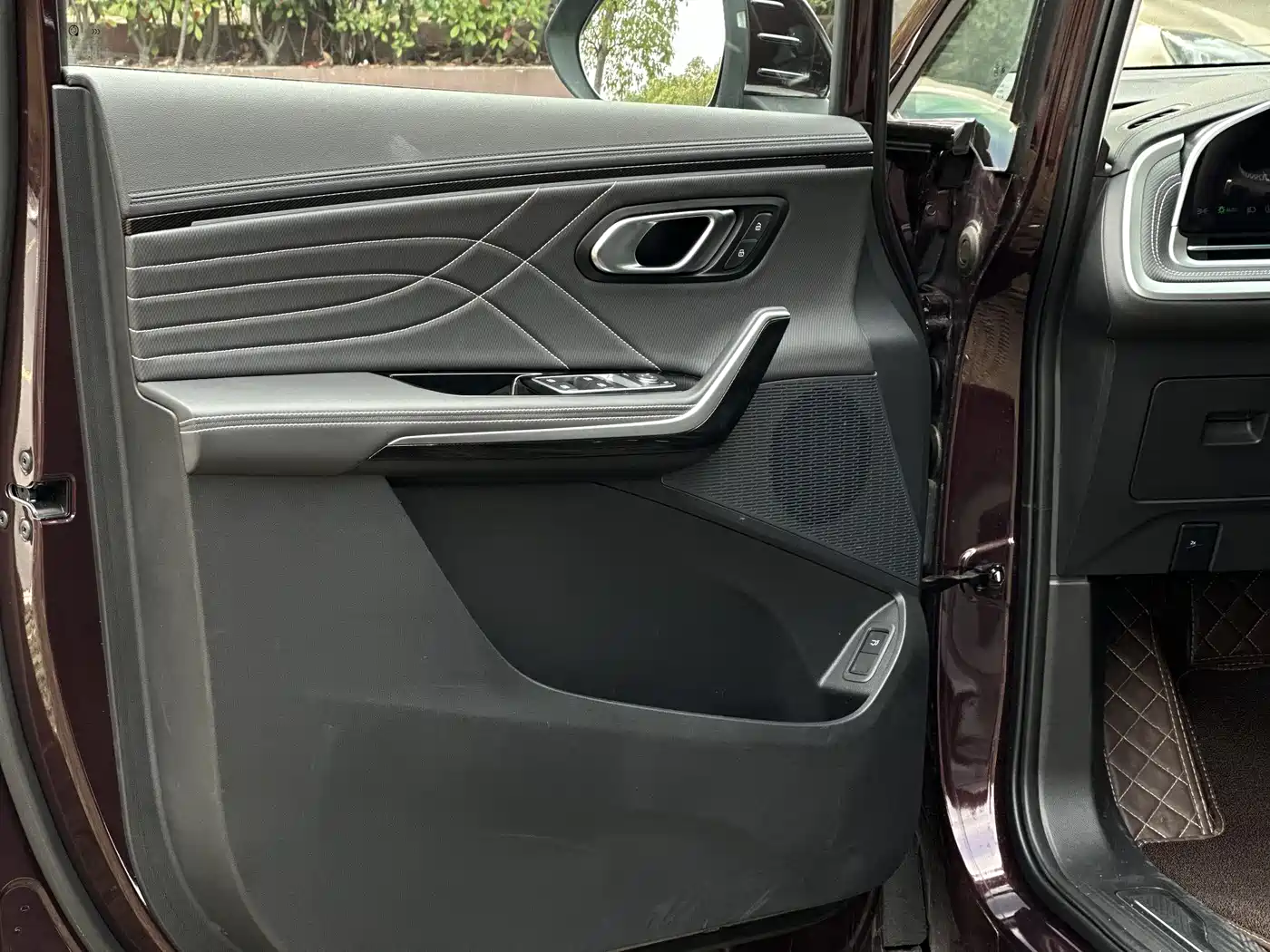SAIC Maxus Maxus G90 2022 2.0T Interstellar 7-seater фото 22