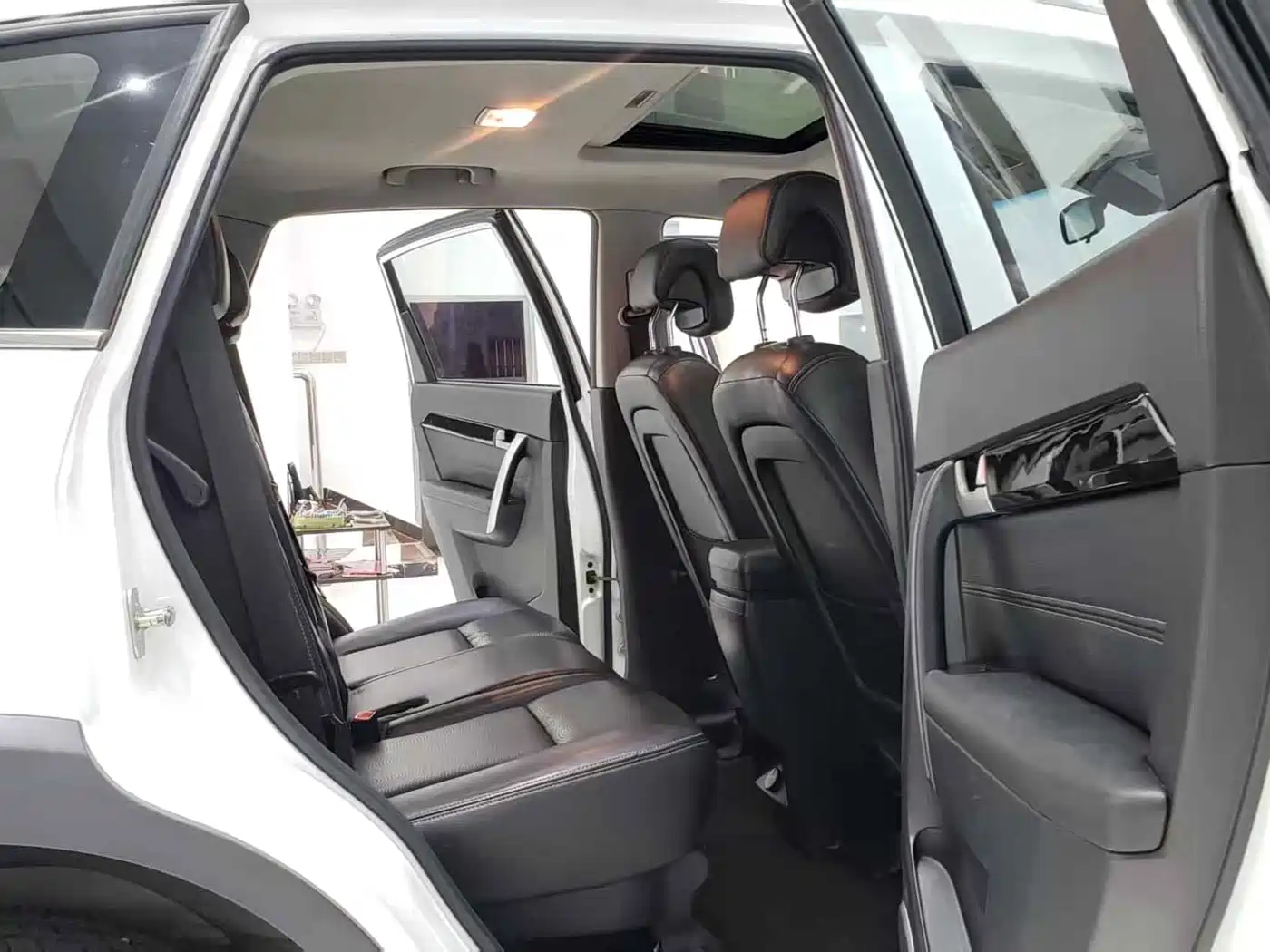 Chevrolet Captiva 2013 2014 2.4L 2WD Urban 7-seater