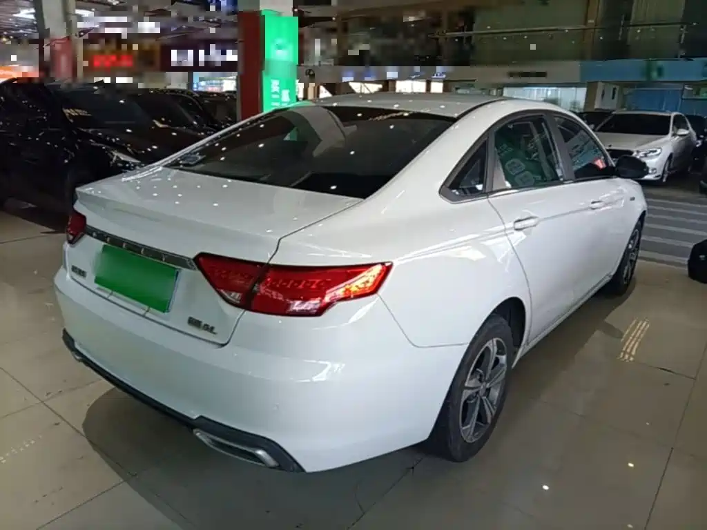 Geely Emgrand GL 2019 2018 1.4T Manual Elite Smart Connection