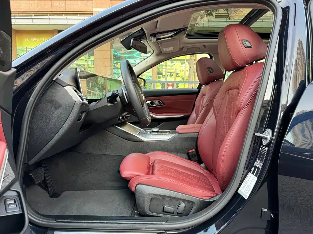 BMW 3 Series 2025 2025 330Li M Sport Night Edition