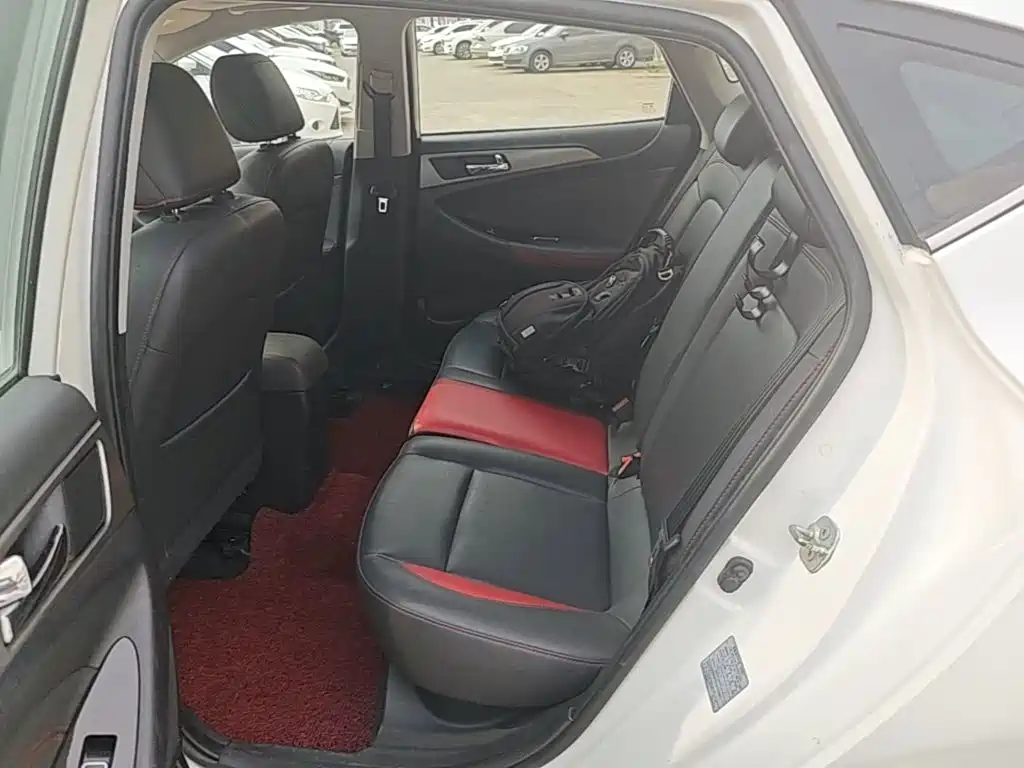 Changan Eado XT 2018 2016 1.6L Manual Stylish Cool Edition