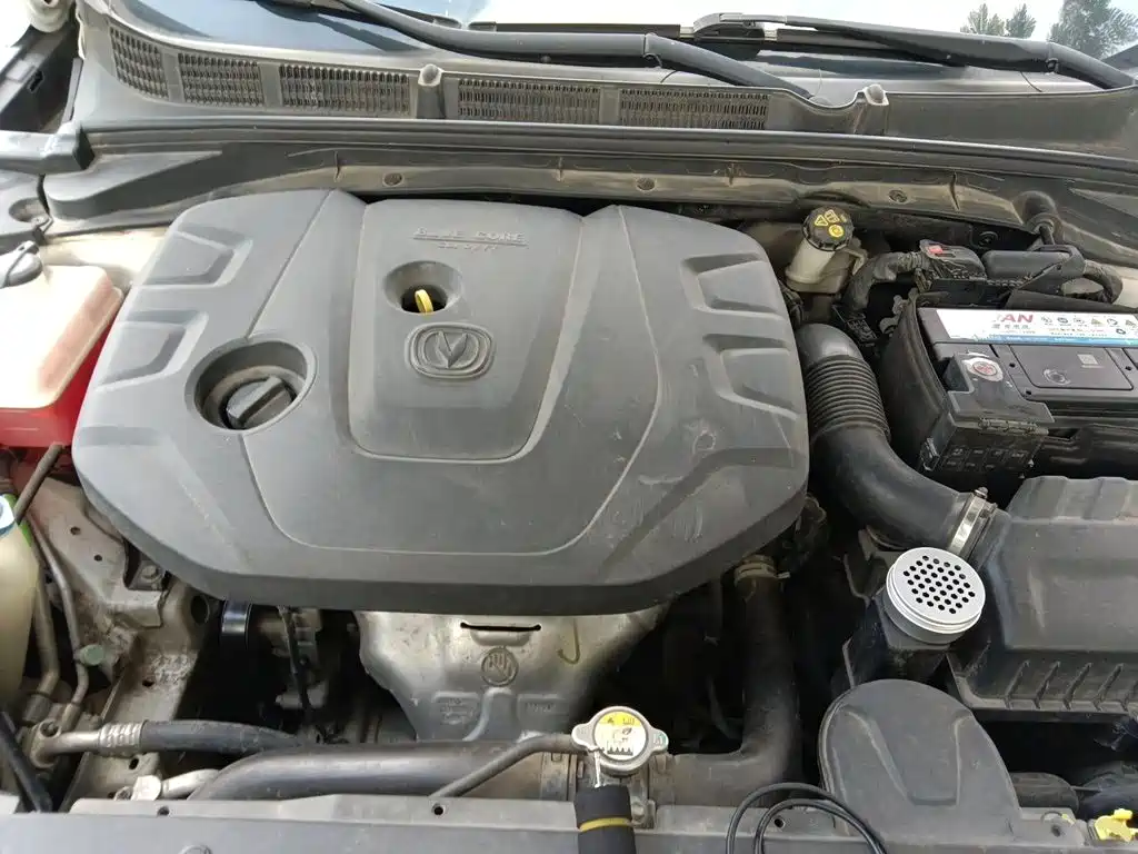 Фото 21 - Changan Eado