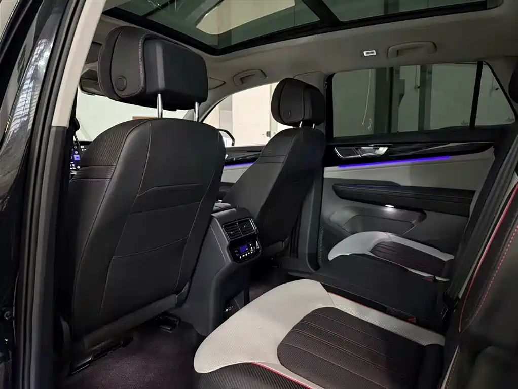 Volkswagen Teramont 2024 Teramont X 380TSI 4WD Premium Luxury Edition фото 7