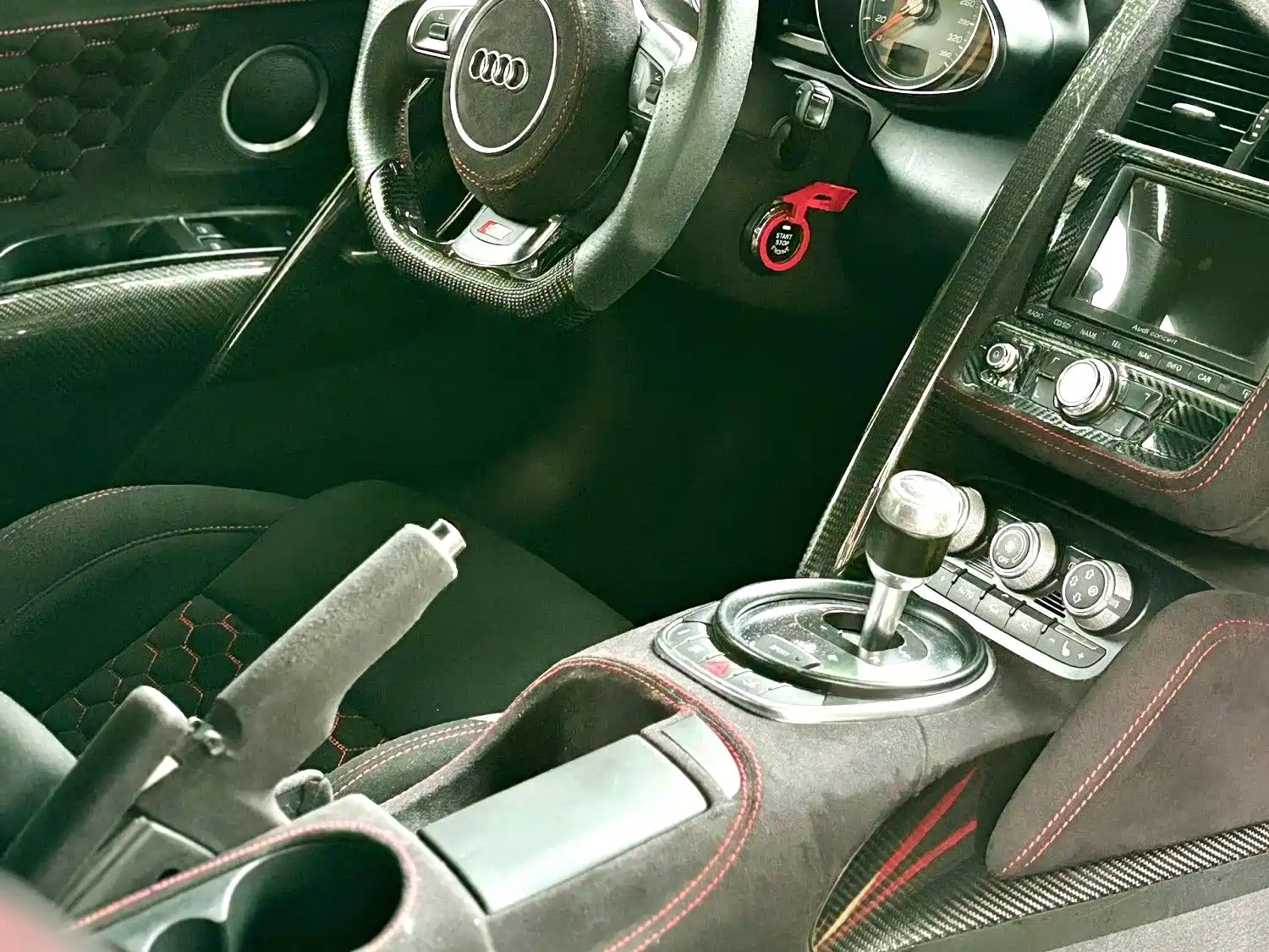 Фото 4 - Audi R8
