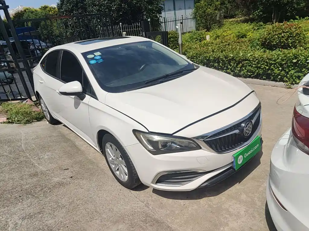 Фото 4 - Buick Verano