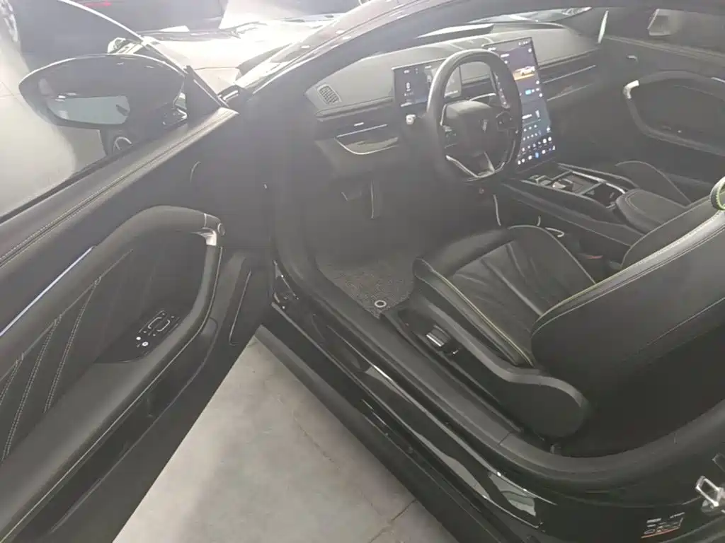 Фото 16 - Nezha Auto Nezha GT