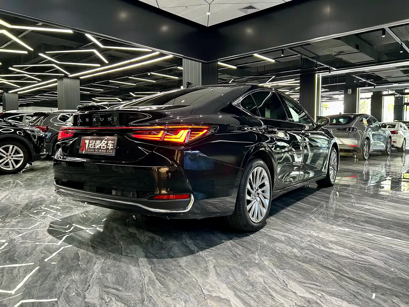 Lexus ES 2025 2025 200 Ultimate Edition