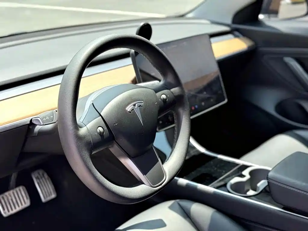 Tesla Model 3 2020 2020 Facelift Long Range Rear-Wheel Drive