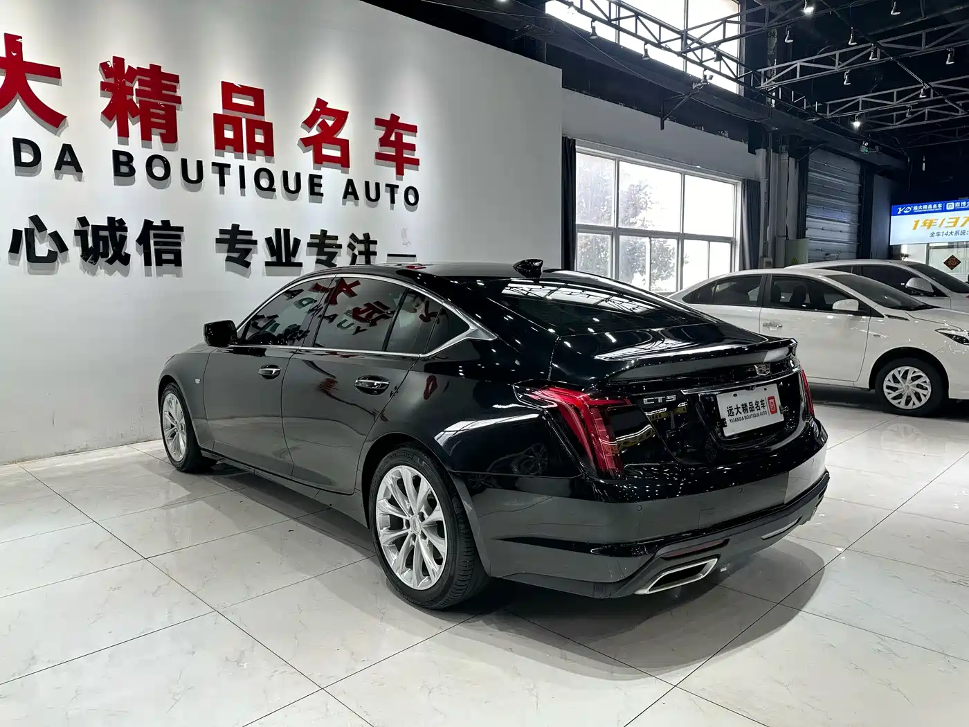CADILLAC CT5