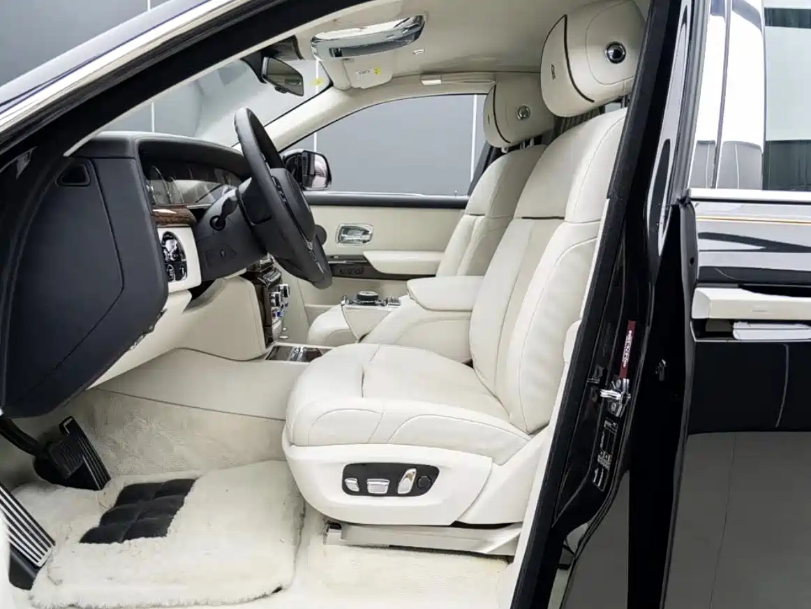 Rolls-Royce Phantom 2018 2018 6.7T Long Wheelbase Version