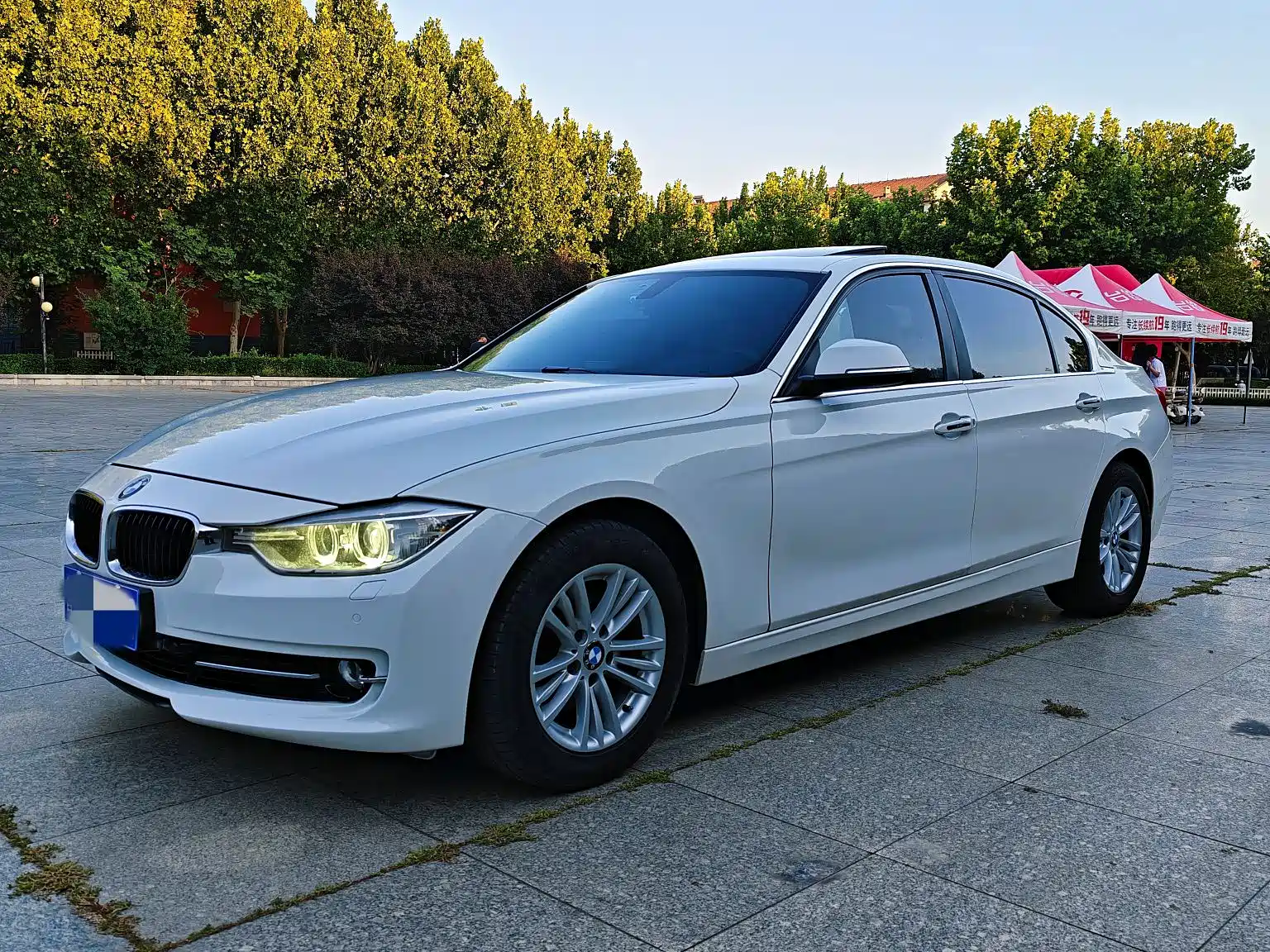 صورة 8 - BMW 3 Series